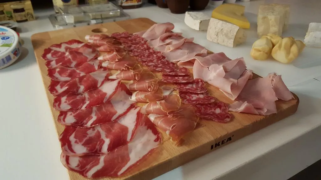 Villa Russo B&B Tradate Bed & Breakfast
